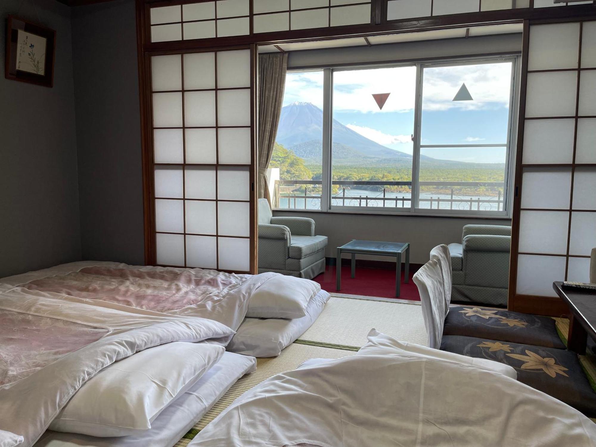 Shoji Lake Hotel Фудзикавагутико Экстерьер фото