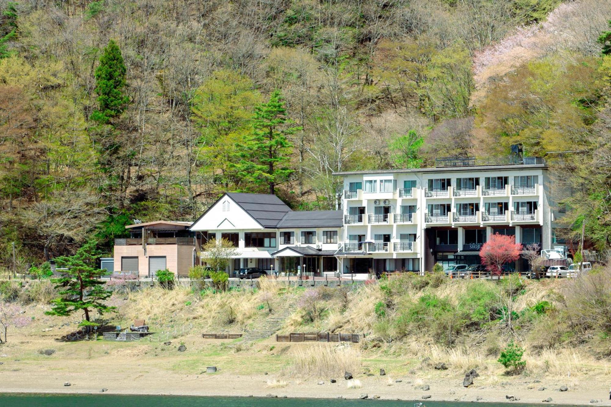 Shoji Lake Hotel Фудзикавагутико Экстерьер фото